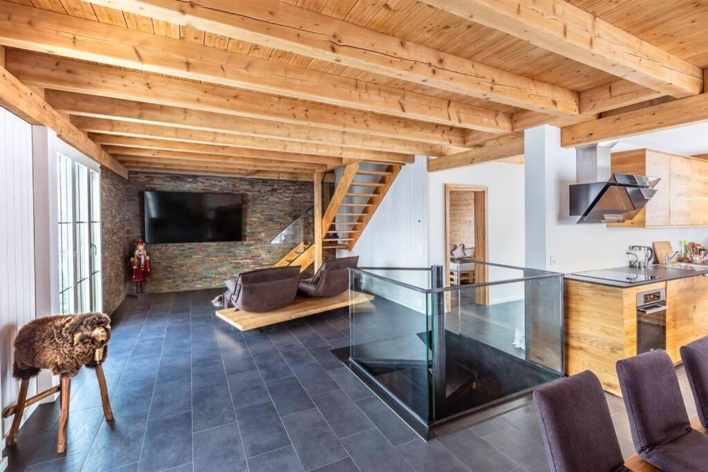 Exklusives Chalet Mit Traumhafter See- Und Bergsicht Seelisberg Ngoại thất bức ảnh